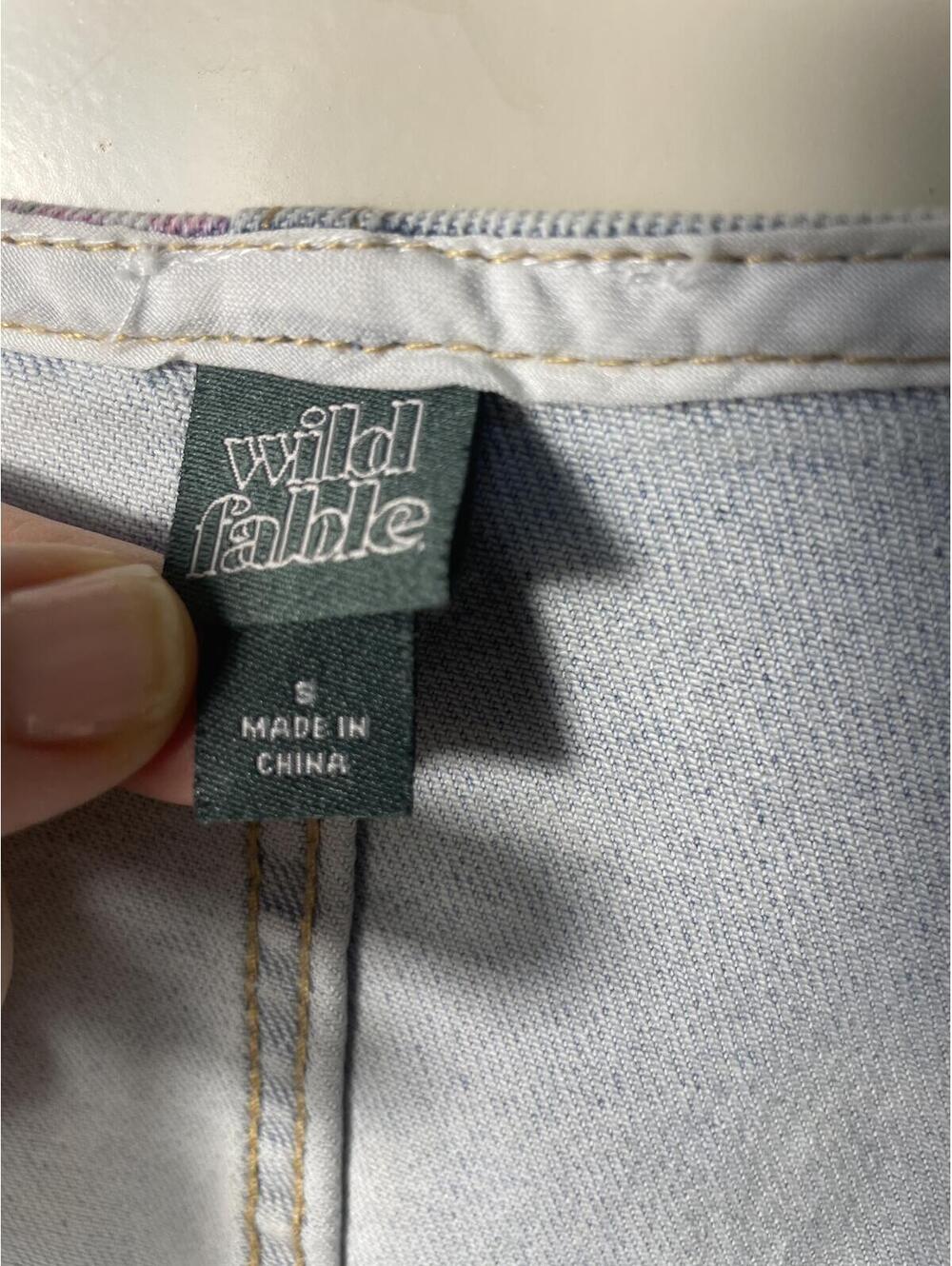 Wild Fable Denim Jean Top Women's Small Floral Boho Punk NWT - Picture 2 of 8
